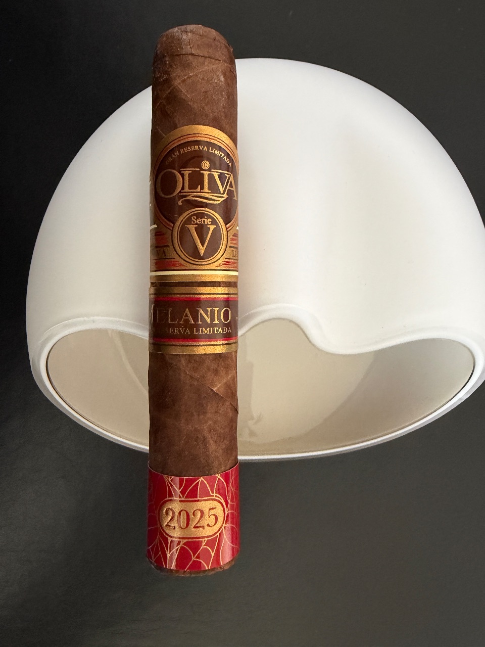 Photo of Oliva Serie V Melanio Edición Año 2025 Robusto Extra